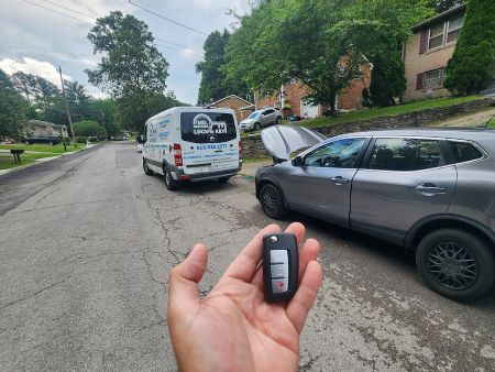 Emergency locksmith tips what to do if youre locked out