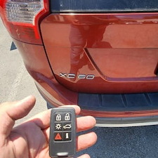 lost-your-keys-while-traveling-well-get-you-back-on-the-road 1